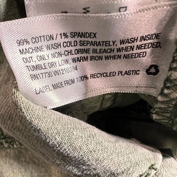 Universal Thread High-Rise A-Line Midi Jean Shorts green size 4/27 - Picture 14 of 14